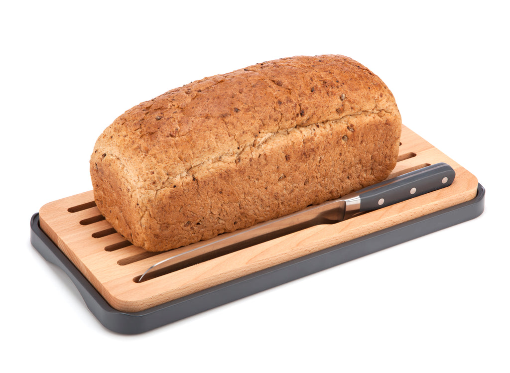 Bread board and knife set